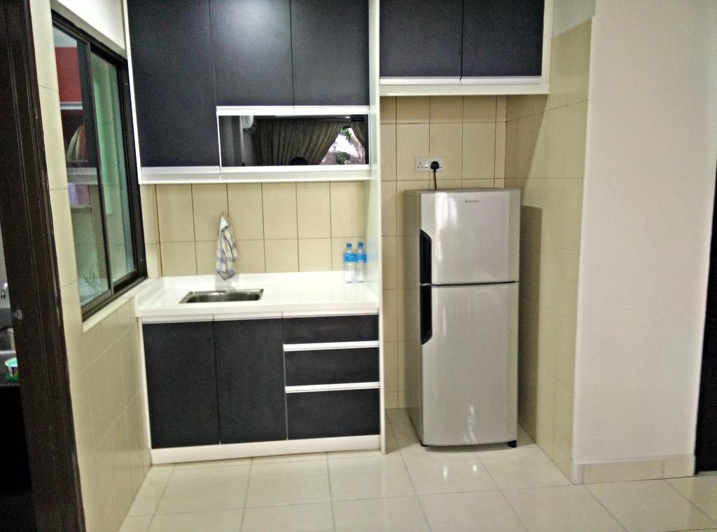 Indah Alam Condo Shah Alam Szoba fotó